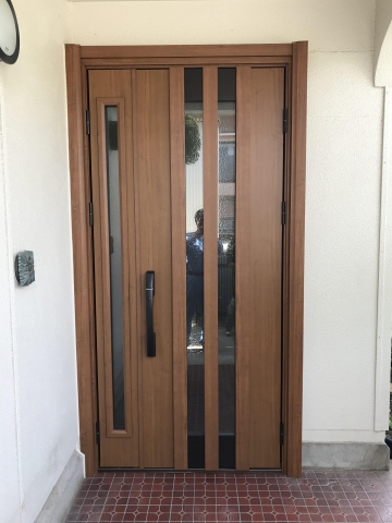 【霧島牧園店】錠が壊れてしまった木製ドアをリフォームしました。（鹿児島市I様邸）